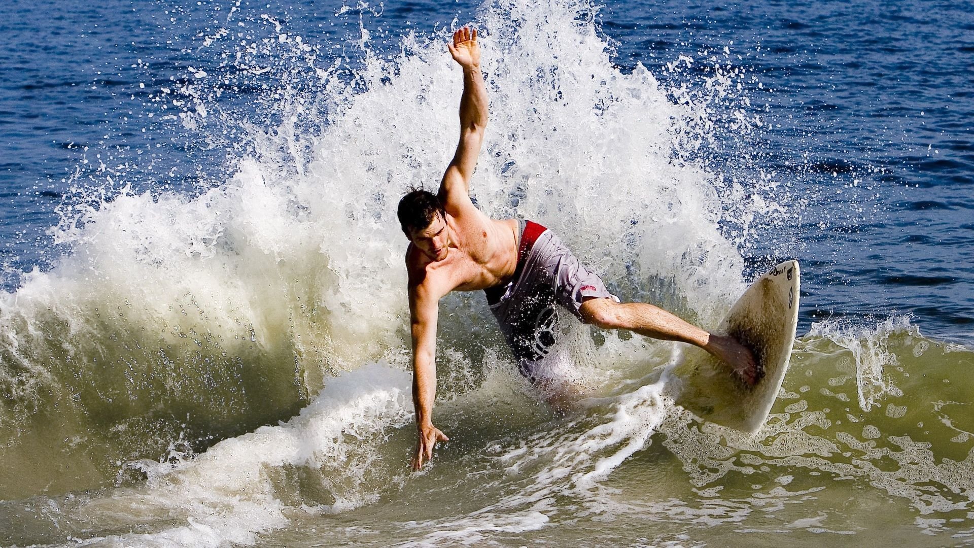 《AI驱动的战术分析:新思路助力职业战队》,ai芯片驱动